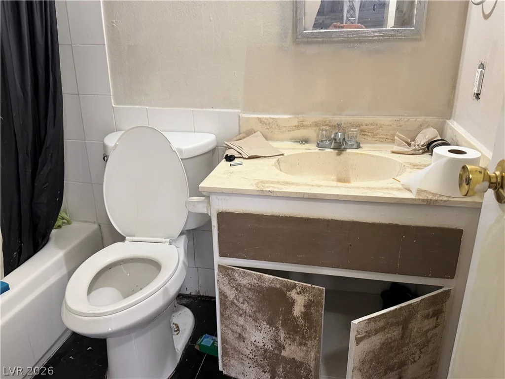 5052 Mountain Vista, Las Vegas, NV 89120