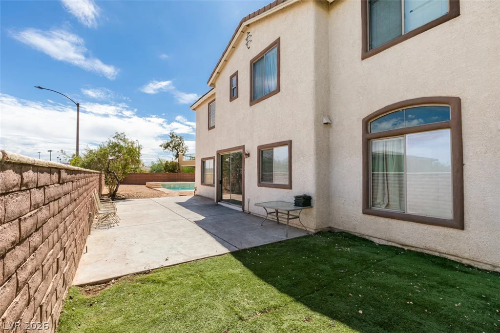10078 Keifer Valley, Las Vegas, NV 89178