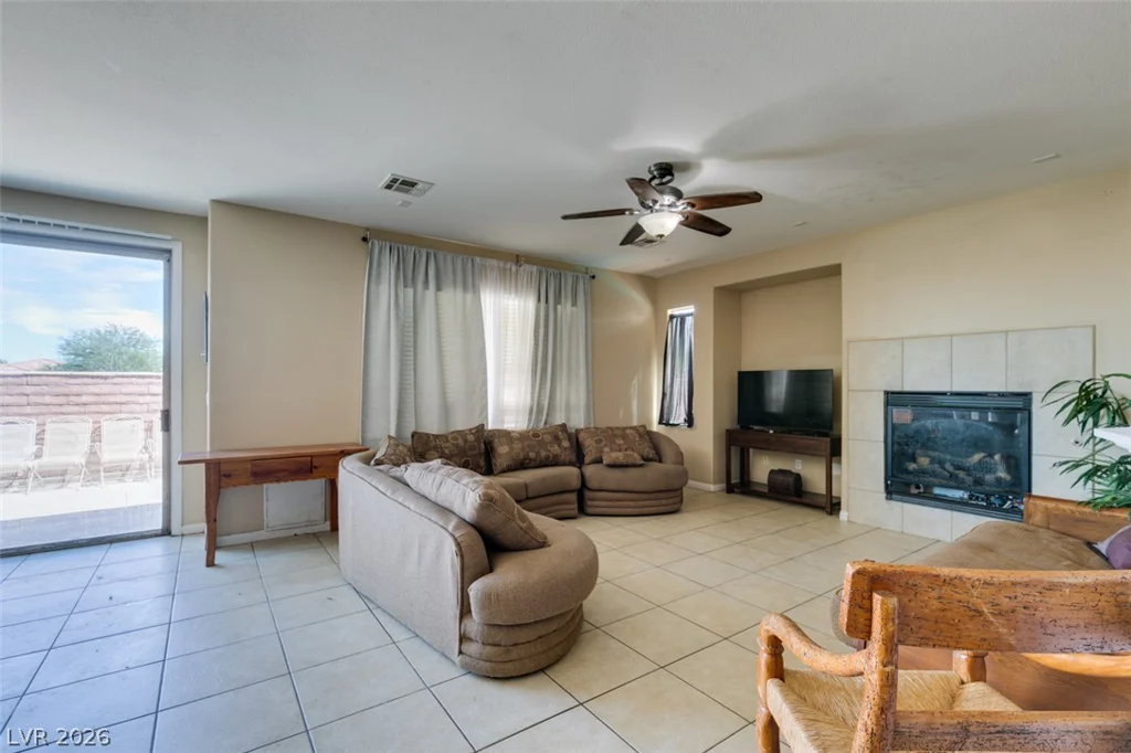 10078 Keifer Valley, Las Vegas, NV 89178