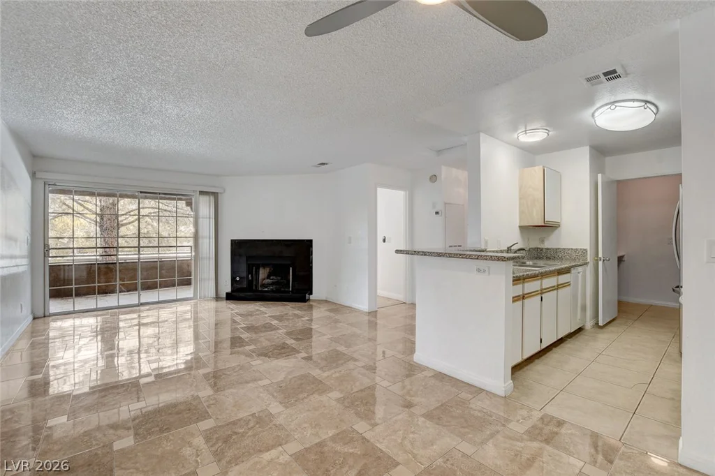 2200 Fort Apache, Las Vegas, NV 89117