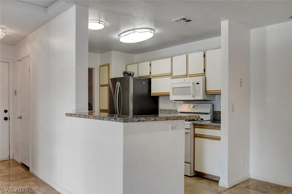 2200 Fort Apache, Las Vegas, NV 89117