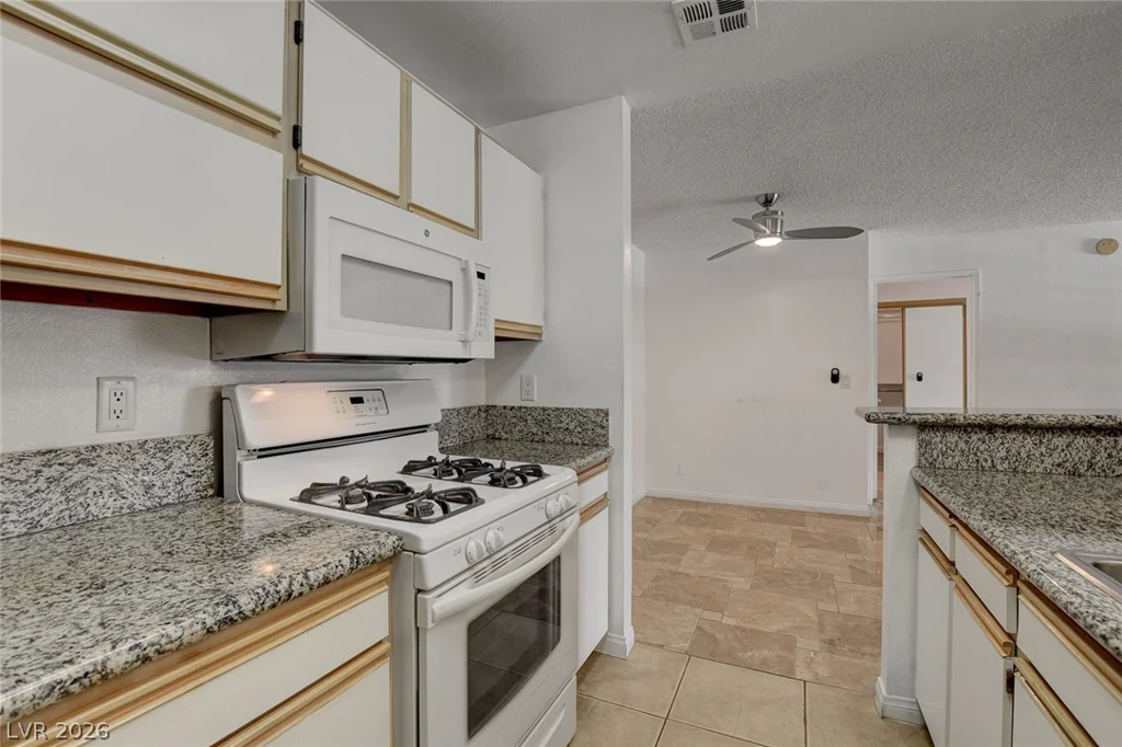 2200 Fort Apache, Las Vegas, NV 89117