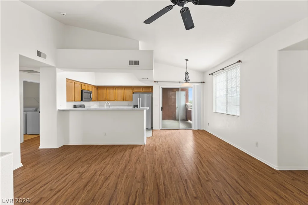 1501 Truett, Las Vegas, NV 89128