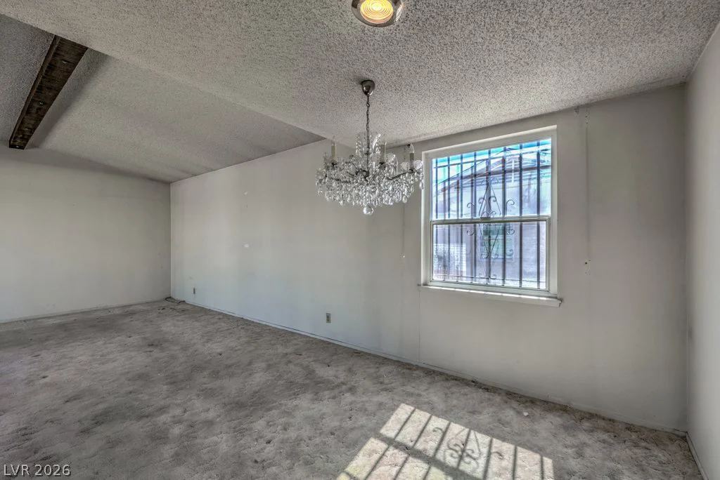 4943 Monterrey, Las Vegas, NV 89121