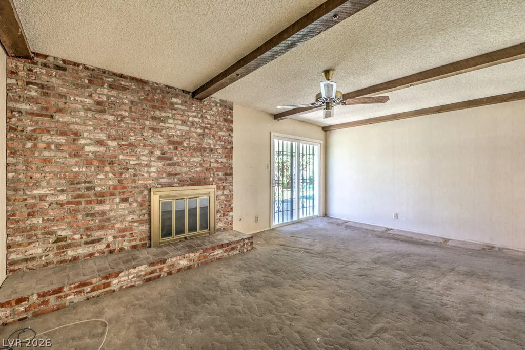 4943 Monterrey, Las Vegas, NV 89121