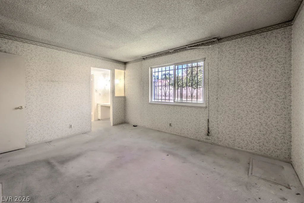 4943 Monterrey, Las Vegas, NV 89121