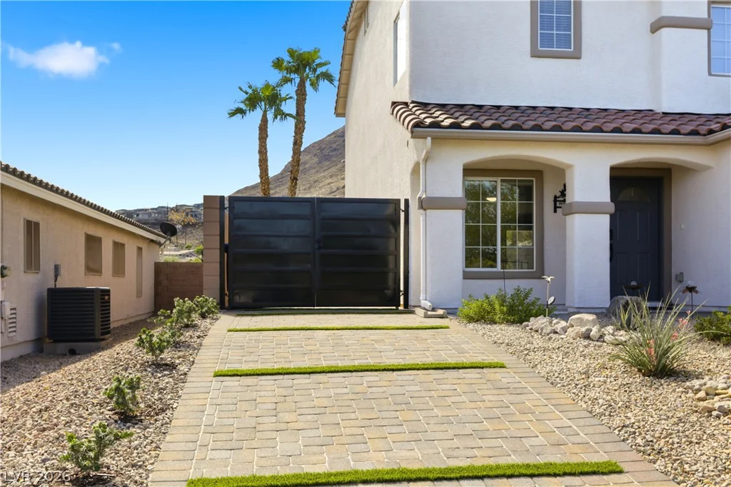 609 Backbone Mountain, Henderson, NV 89012