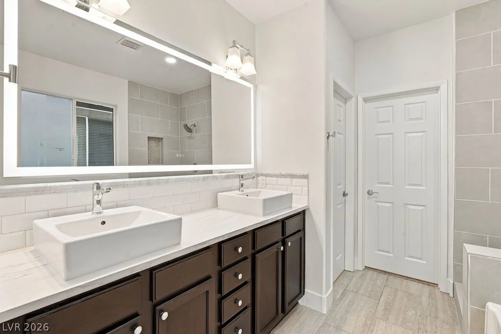 9174 Weeping Hollow, Las Vegas, NV 89178