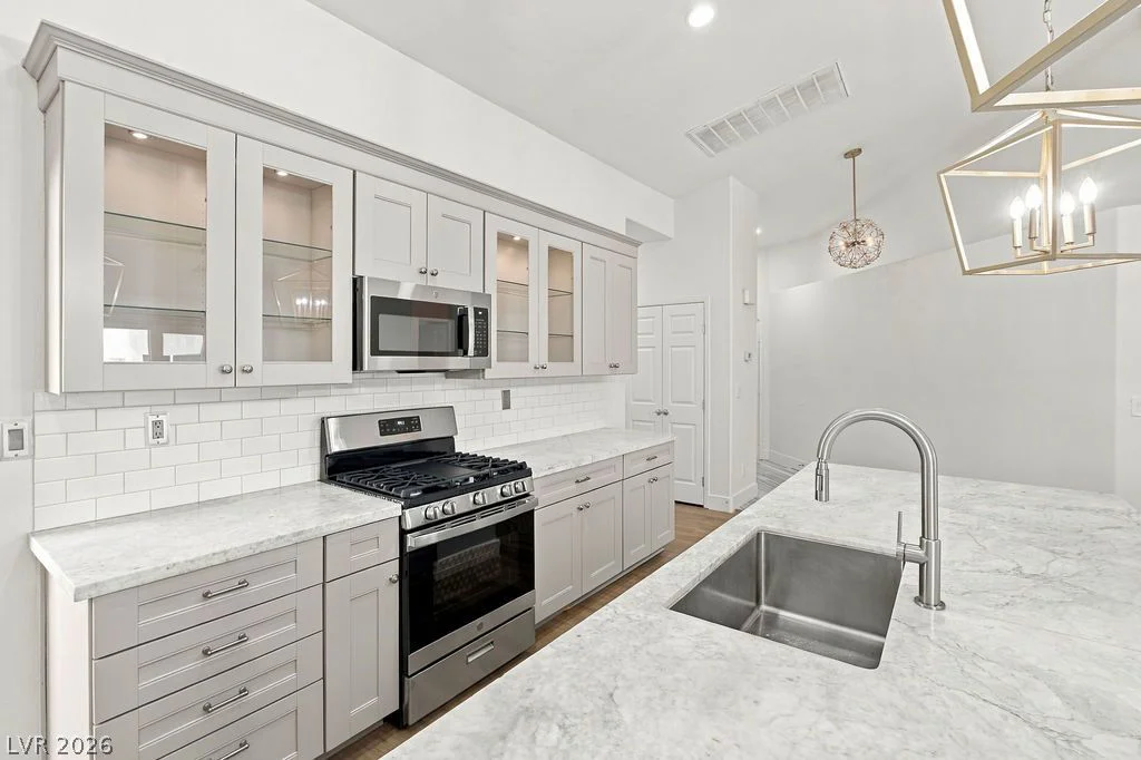 9174 Weeping Hollow, Las Vegas, NV 89178