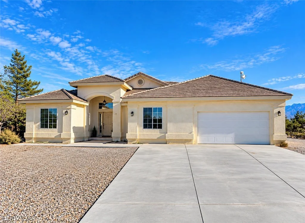 381 Arapahoe, Pahrump, NV 89048