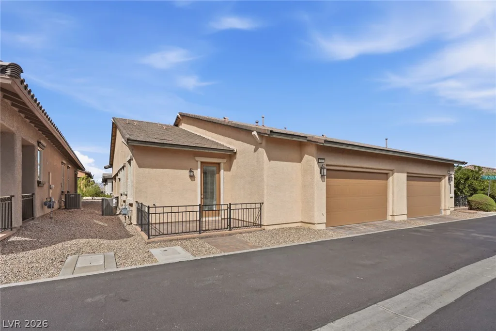 722 Orange Plume, Henderson, NV 89011