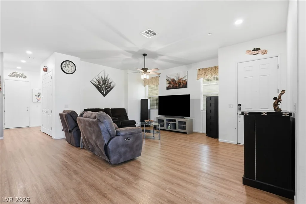 722 Orange Plume, Henderson, NV 89011