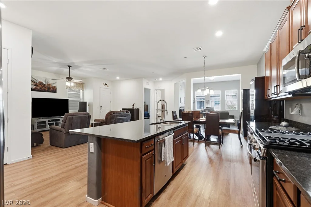 722 Orange Plume, Henderson, NV 89011