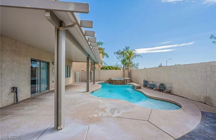 10149 Whitney Falls, Las Vegas, NV 89148