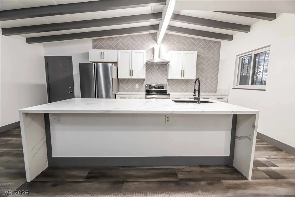 612 Bruce, Las Vegas, NV 89101