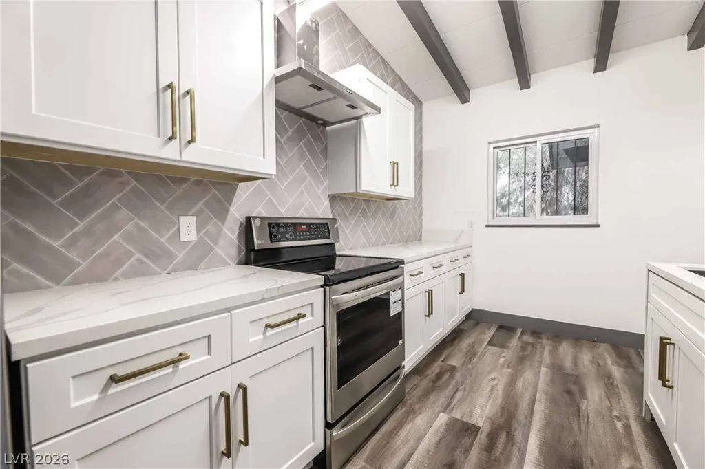 612 Bruce, Las Vegas, NV 89101
