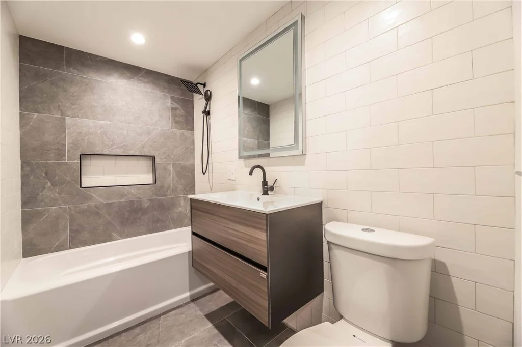 612 Bruce, Las Vegas, NV 89101