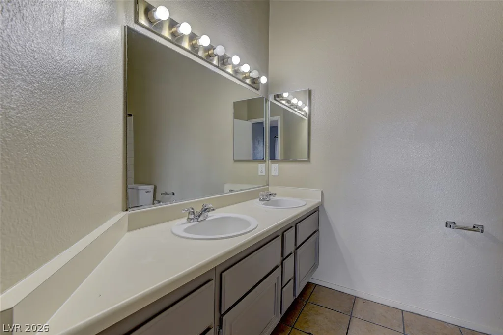 820 Sloan, Las Vegas, NV 89110