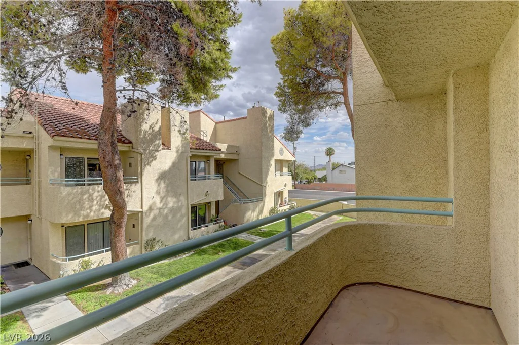820 Sloan, Las Vegas, NV 89110