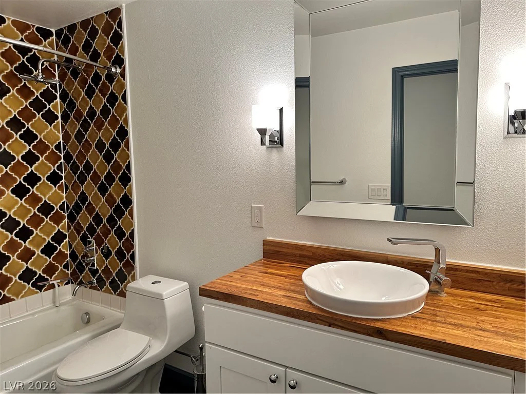 1518 Golden Arrow, Las Vegas, NV 89169
