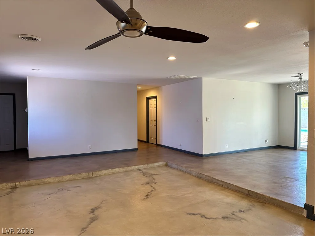 1518 Golden Arrow, Las Vegas, NV 89169