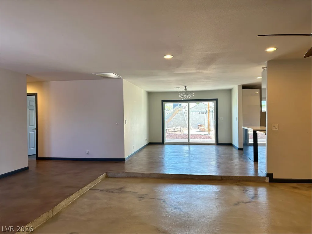 1518 Golden Arrow, Las Vegas, NV 89169
