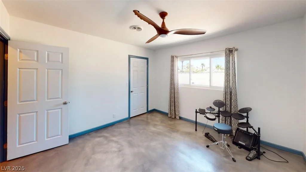 1518 Golden Arrow, Las Vegas, NV 89169