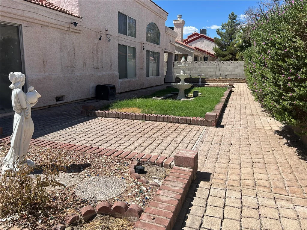 6616 Sterling Springs, Las Vegas, NV 89108