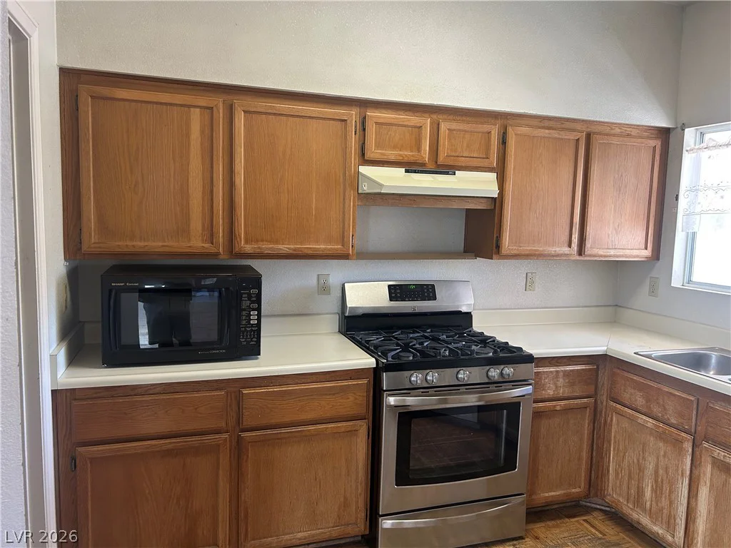 6616 Sterling Springs, Las Vegas, NV 89108