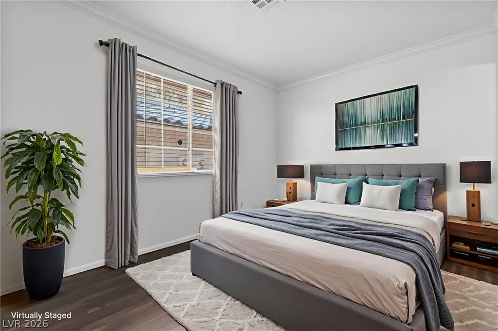 2132 Chertsey, Las Vegas, NV 89108
