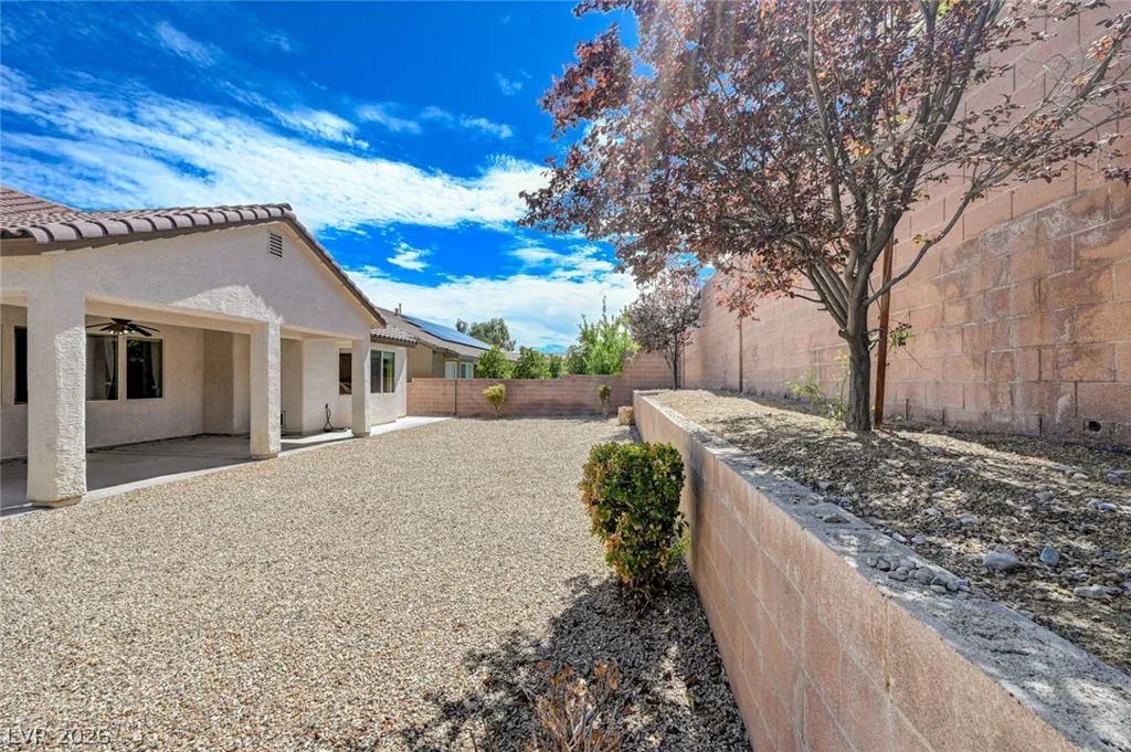 7221 Gentle Valley, Las Vegas, NV 89149
