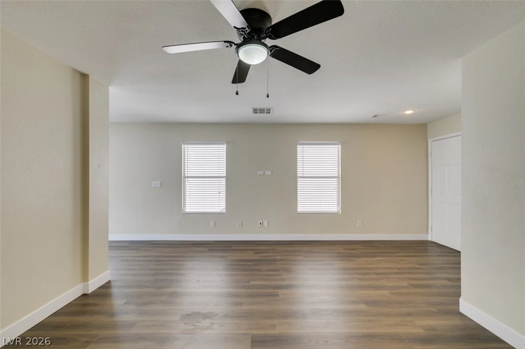 8628 Shady Pines, Las Vegas, NV 89143
