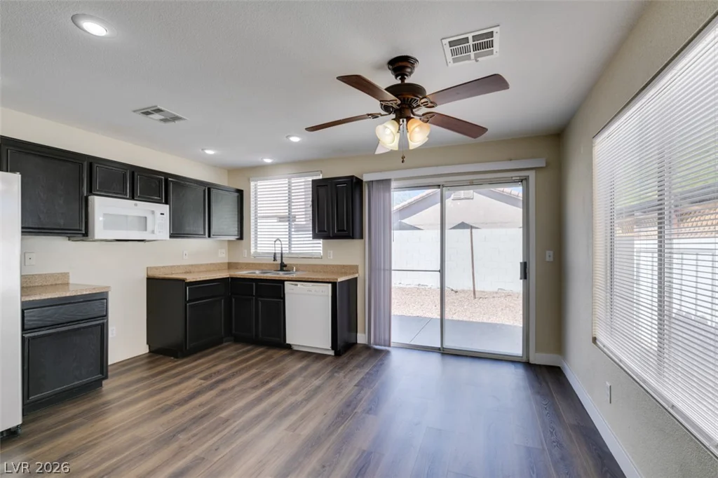 8628 Shady Pines, Las Vegas, NV 89143