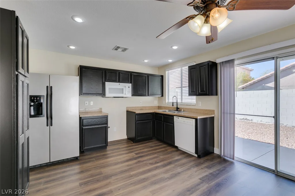 8628 Shady Pines, Las Vegas, NV 89143