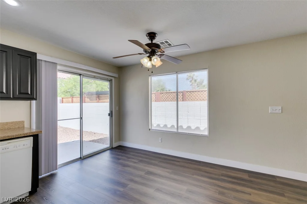 8628 Shady Pines, Las Vegas, NV 89143