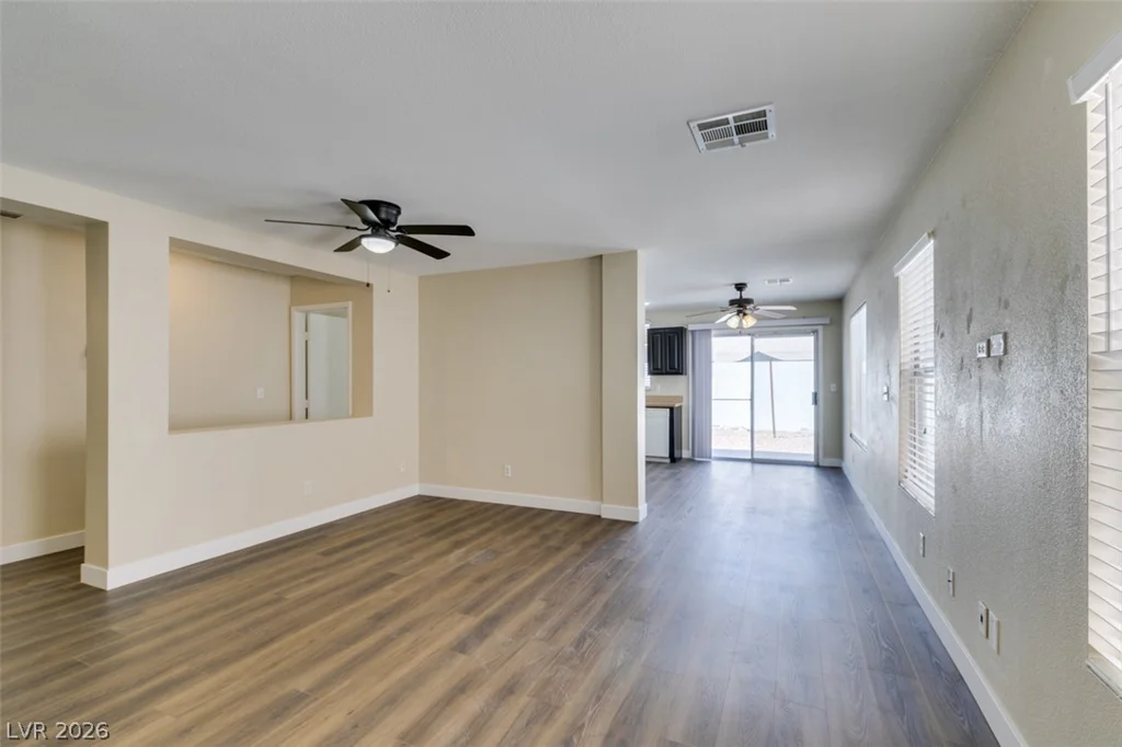 8628 Shady Pines, Las Vegas, NV 89143