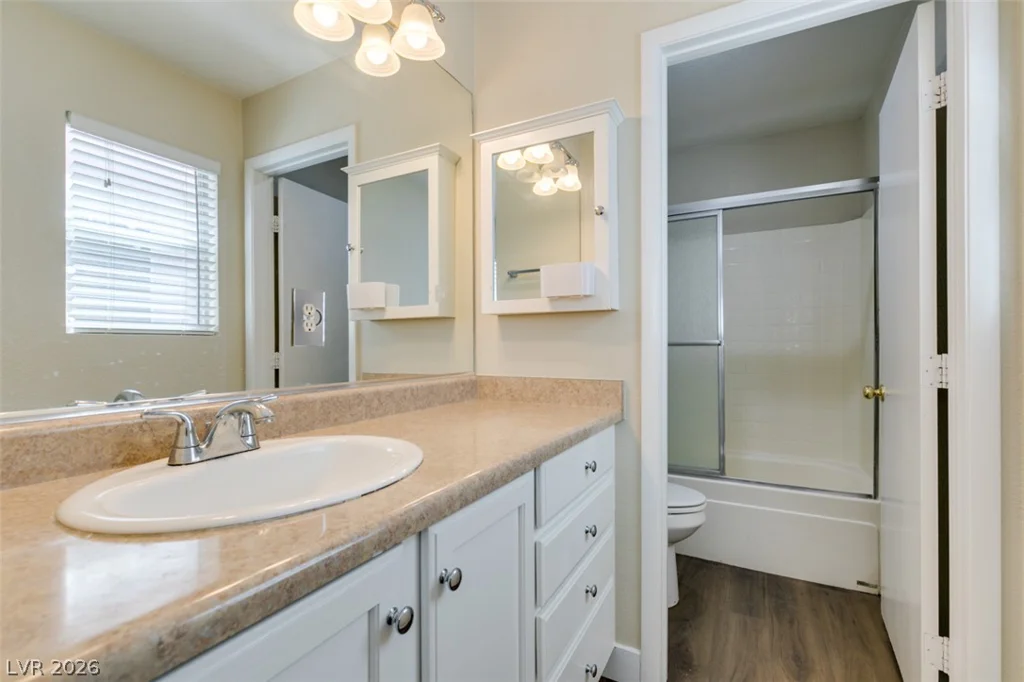 8628 Shady Pines, Las Vegas, NV 89143