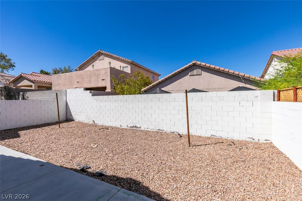 8628 Shady Pines, Las Vegas, NV 89143