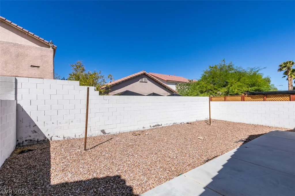 8628 Shady Pines, Las Vegas, NV 89143