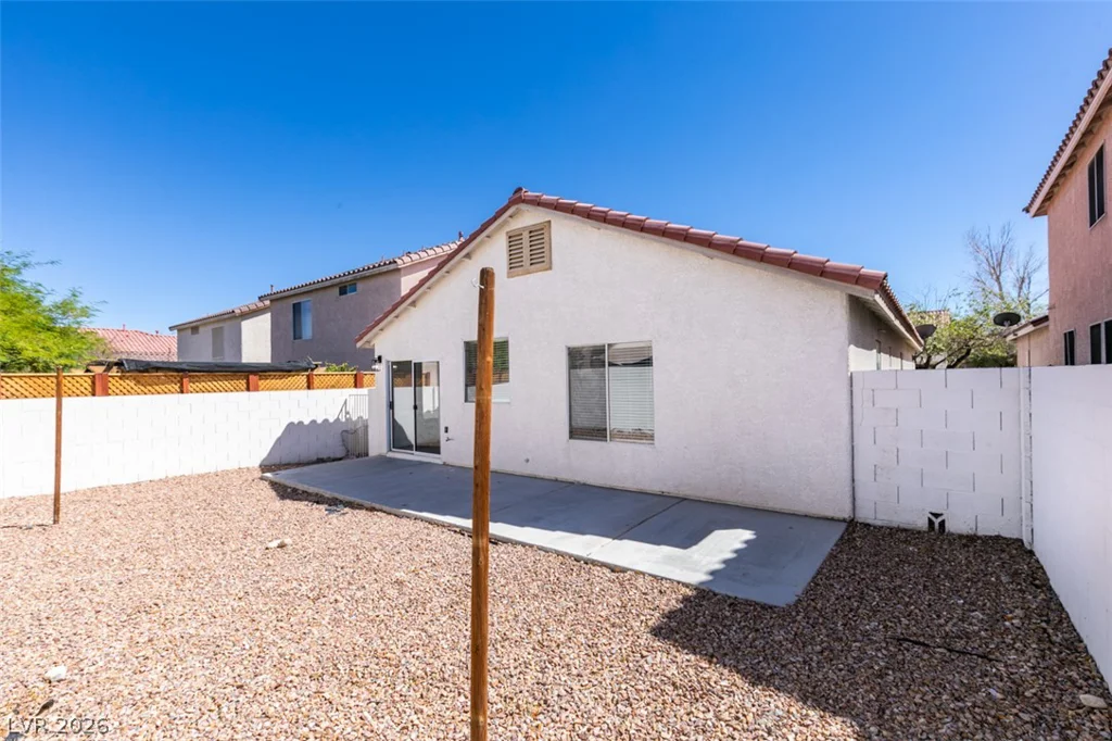 8628 Shady Pines, Las Vegas, NV 89143