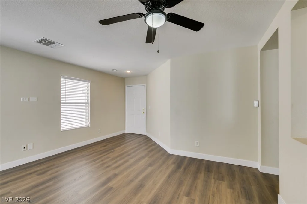8628 Shady Pines, Las Vegas, NV 89143