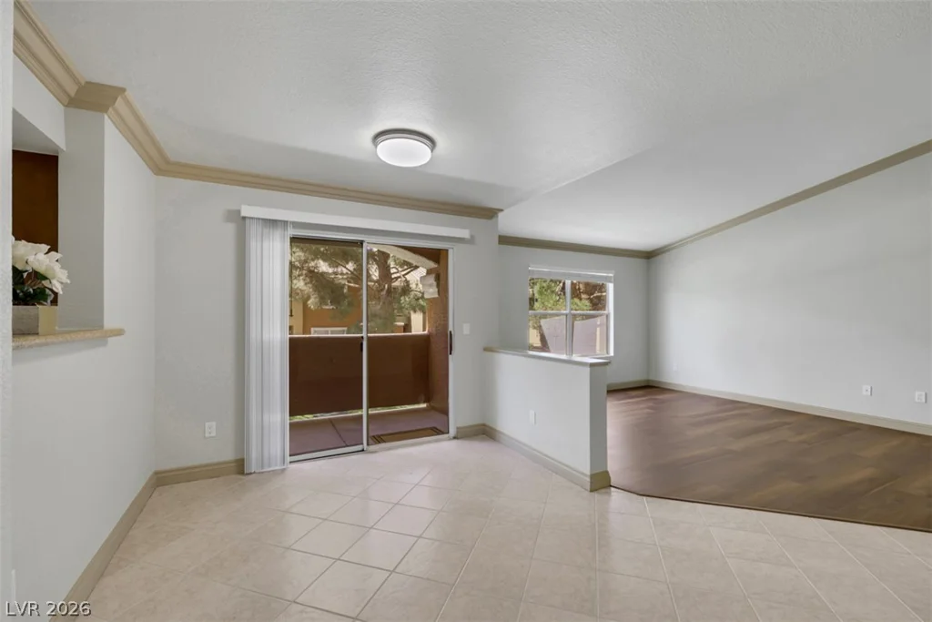 8101 Flamingo, Las Vegas, NV 89147