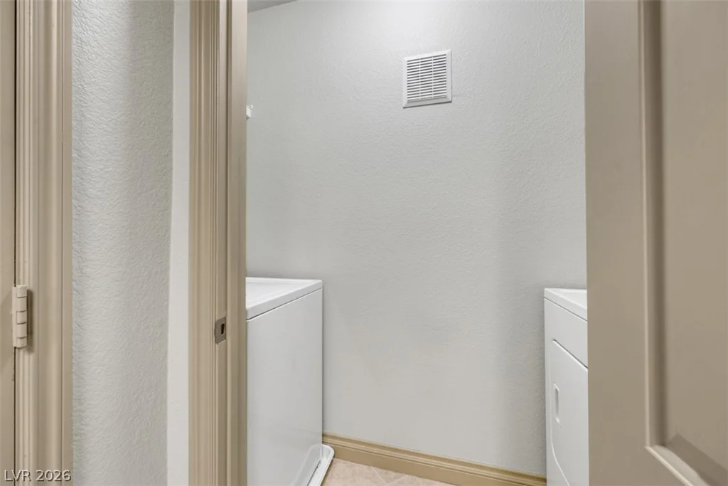 8101 Flamingo, Las Vegas, NV 89147