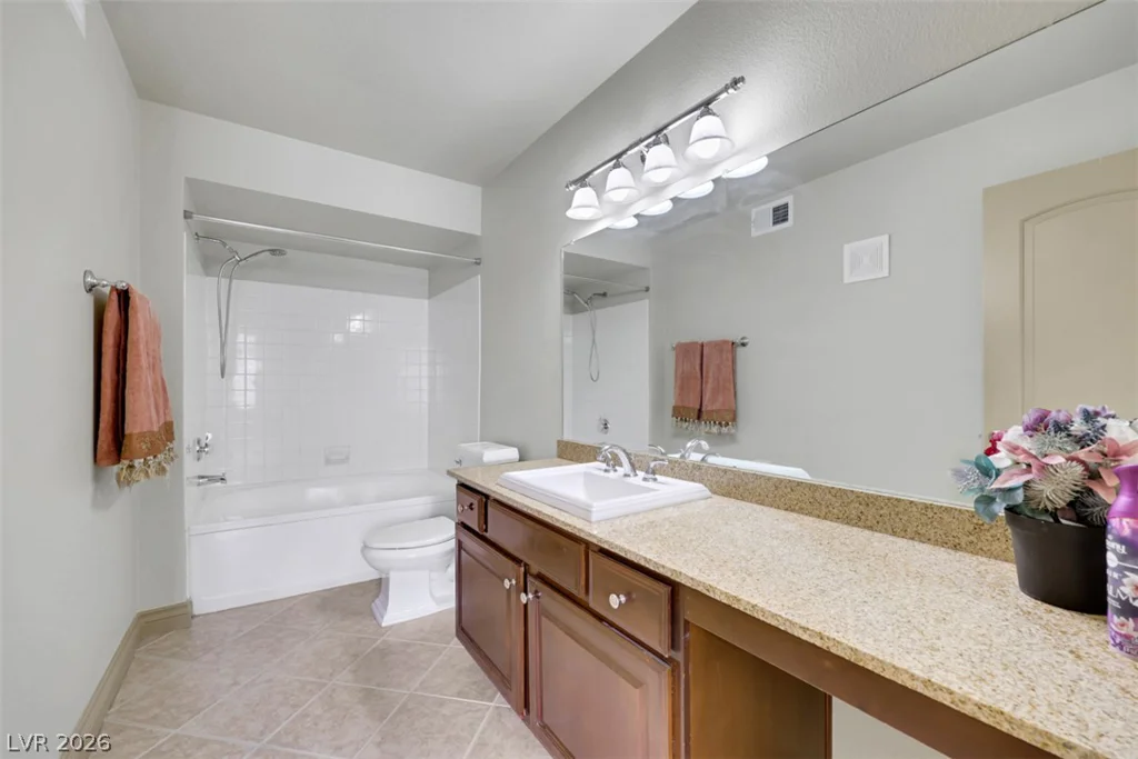 8101 Flamingo, Las Vegas, NV 89147