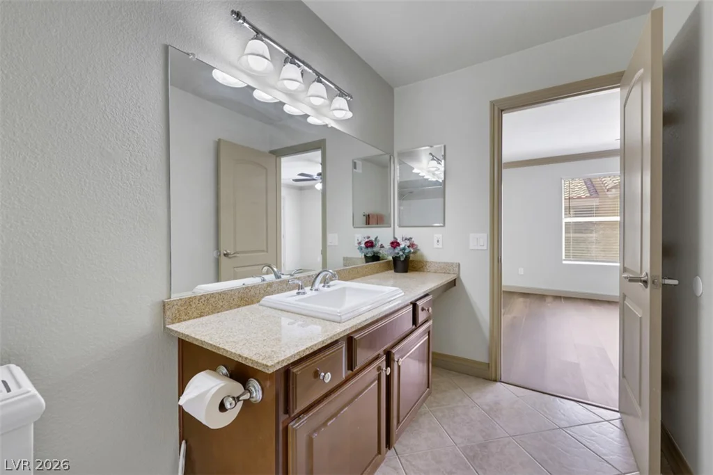 8101 Flamingo, Las Vegas, NV 89147