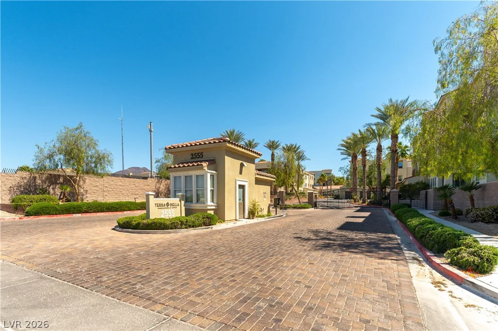 2555 Hampton, Henderson, NV 89052