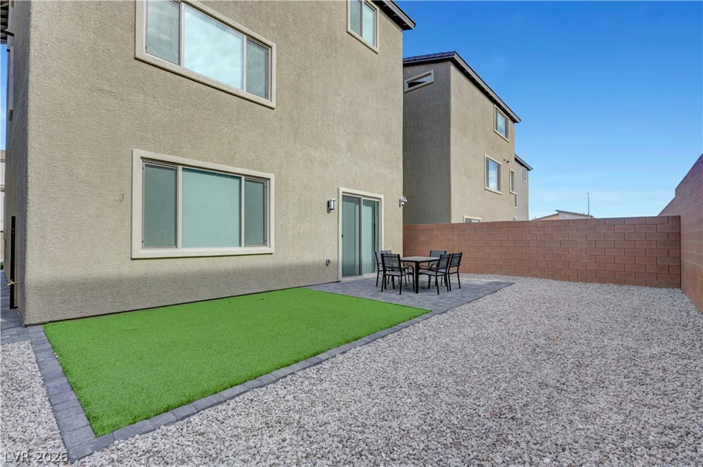 7823 Lacemaker, Las Vegas, NV 89113