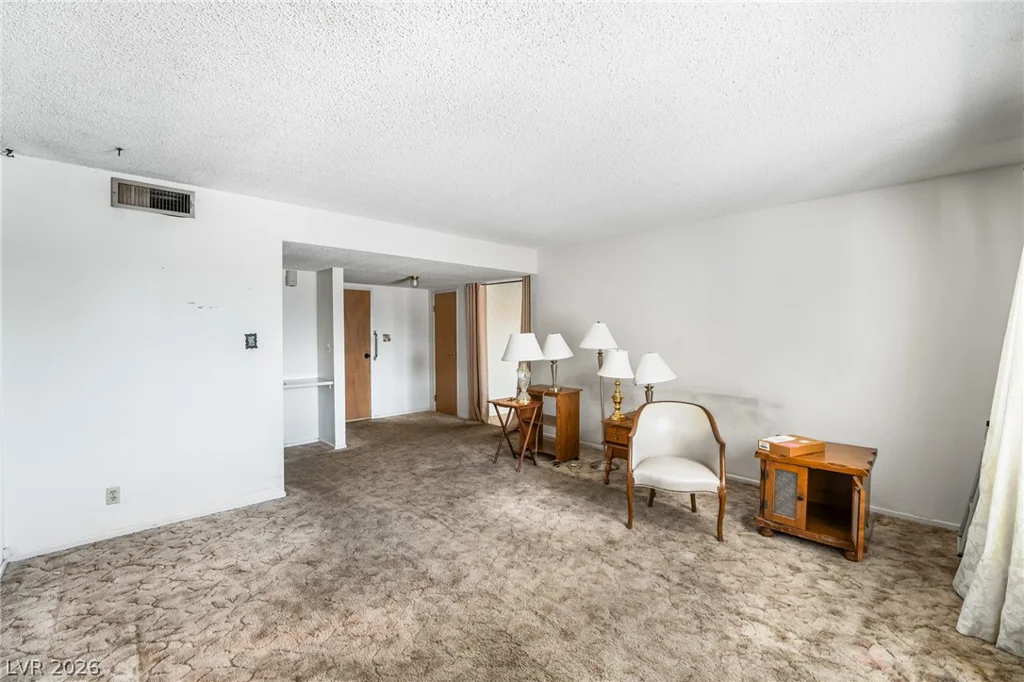 4109 Via Vaquero, Las Vegas, NV 89102