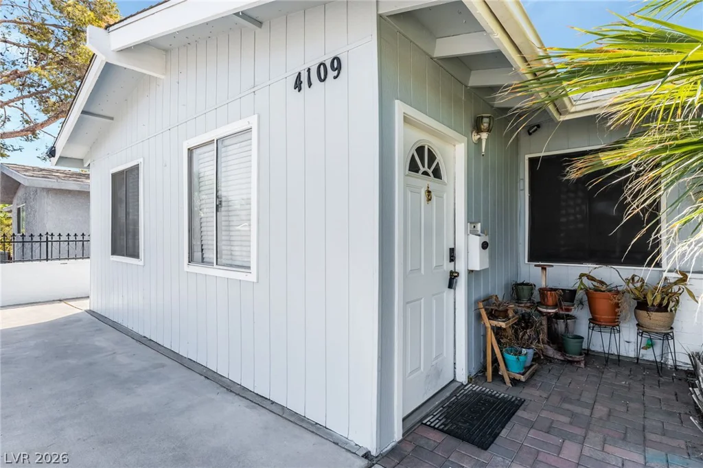 4109 Via Vaquero, Las Vegas, NV 89102