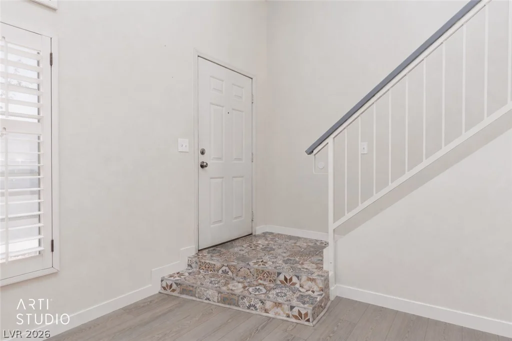 1032 Sun Wood, Las Vegas, NV 89145